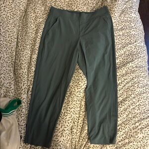 Women’s Athleta pants (turquoise)
Size 10 Petite 
Worn once 
No tears or stains